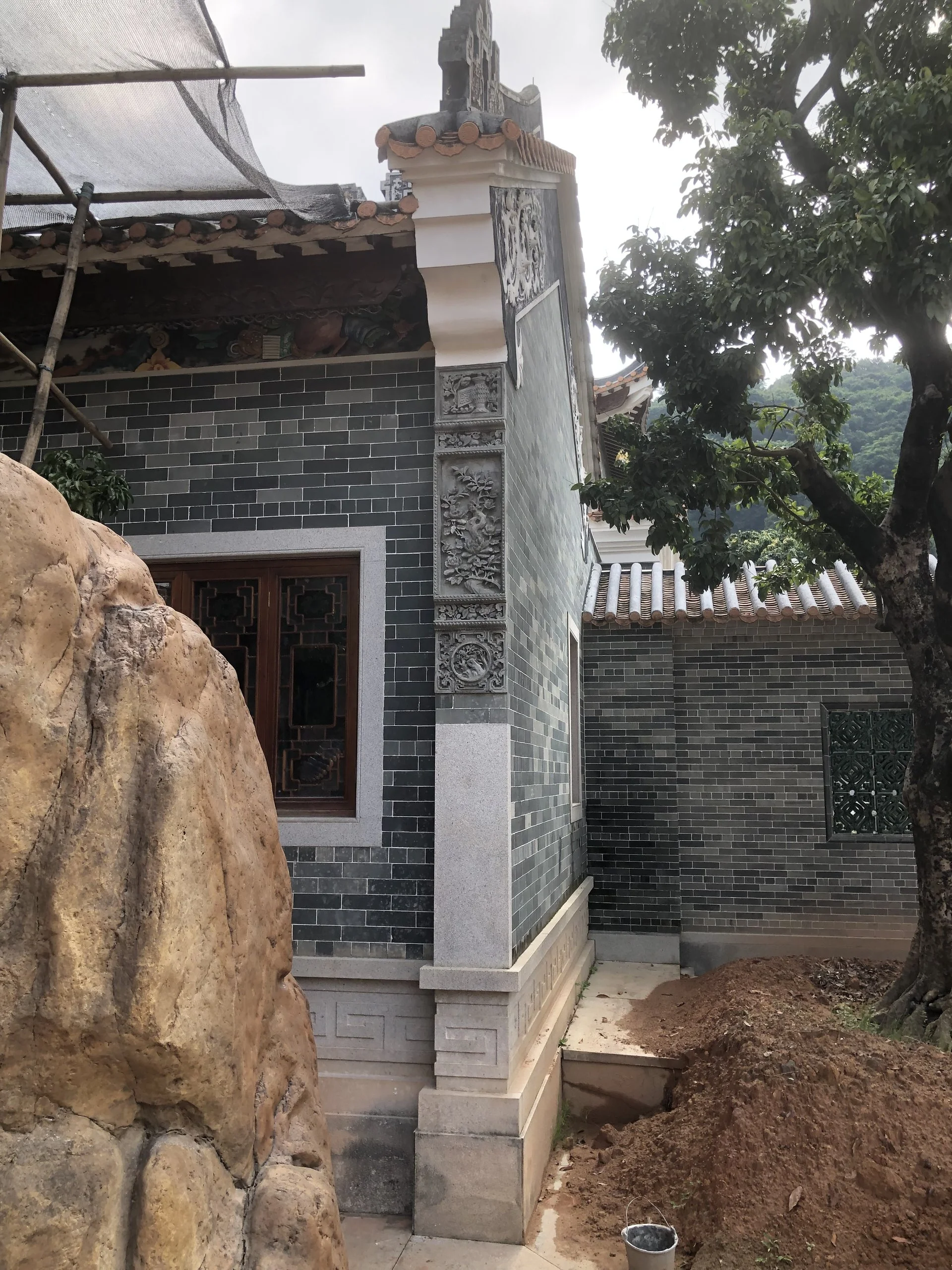 三雕两塑 — 砖雕
